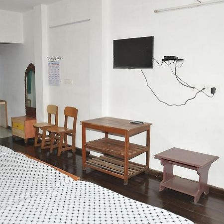 White House Anandagiri Hostel Kodaikanal Bagian luar foto