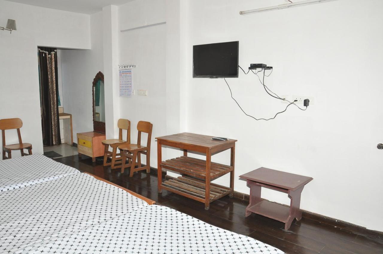 White House Anandagiri Hostel Kodaikanal Bagian luar foto