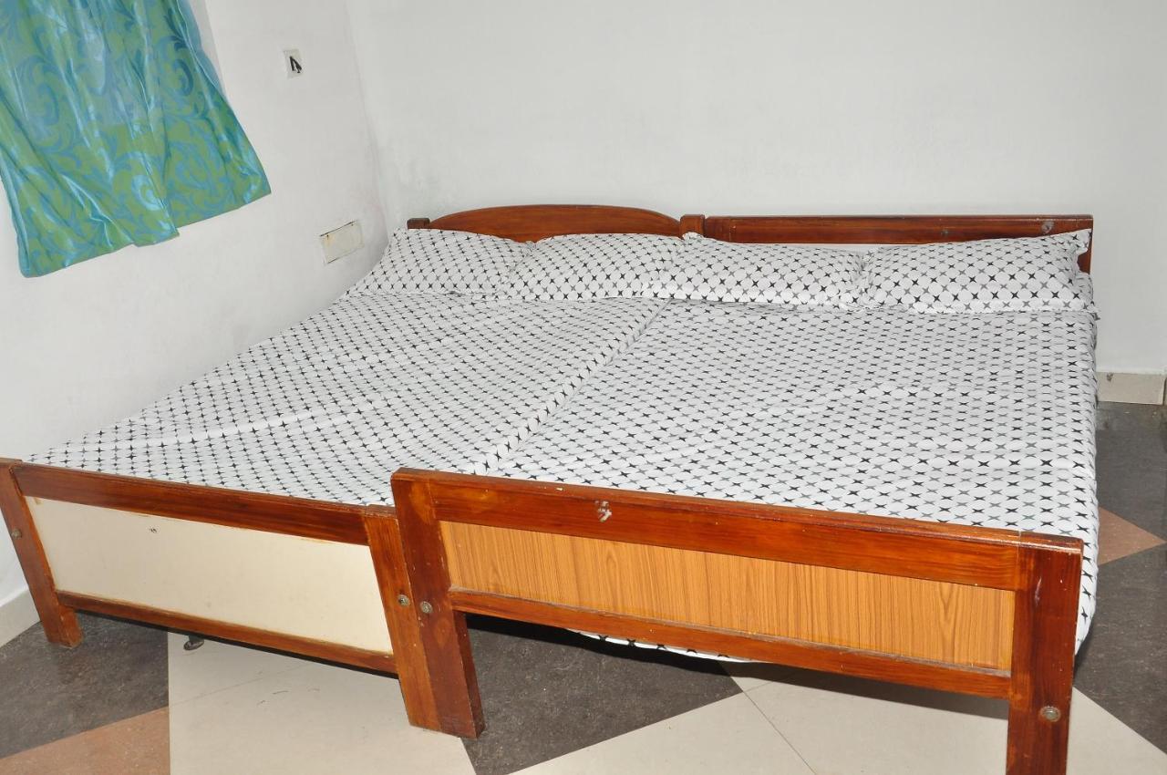 White House Anandagiri Hostel Kodaikanal Bagian luar foto